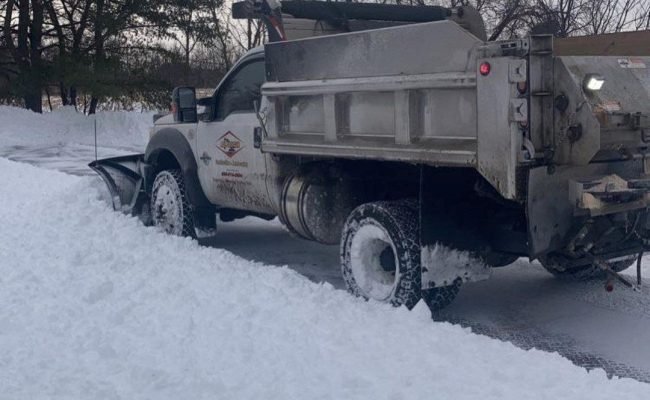 snow-plowing-02
